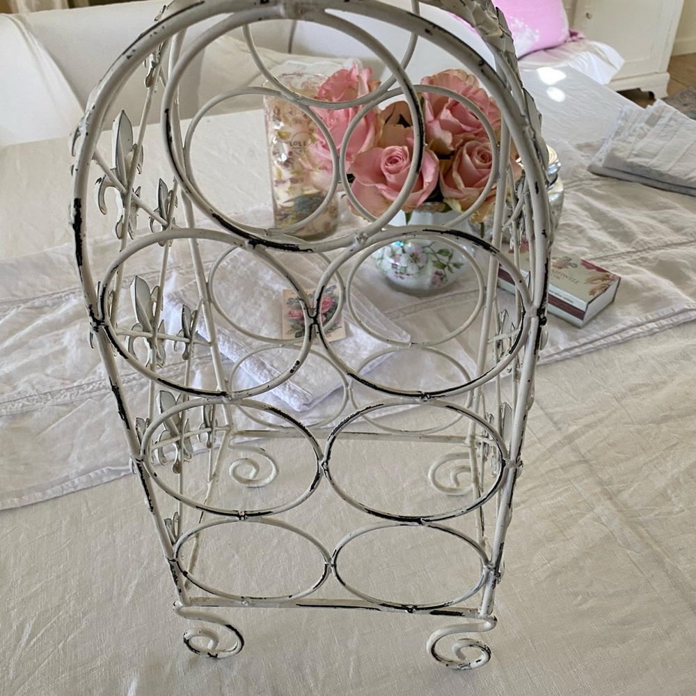 Shabby chic style wine rack